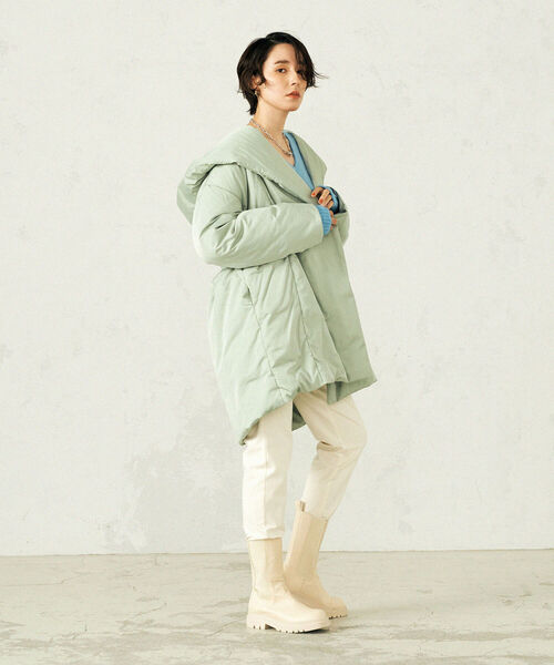 NOLLEY’S（ノーリーズ）の「◇【WEB限定】ショールダウンコート（ダウンジャケット/コート・レディース・ライトグリーン/キナリ/ブラック・FREE）」の6枚目の写真