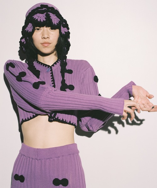 HOLIDAY（ホリデイ）の「RIBBON CROPPED KNIT CARDIGAN リボンクロップドニットカーディガン（ニット/セーター・レディース・パープル/グリーン・ONE SIZE）」の2枚目の写真