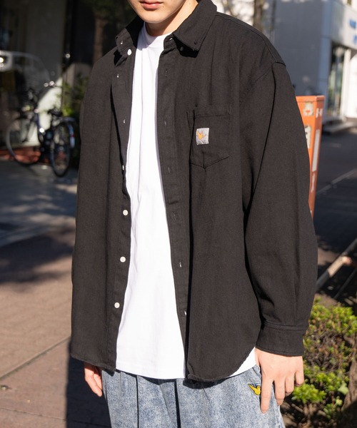 （What it isNt）ART BY MARKGONZALES（ワットイットイズント）の「(what it isNT) ART BY MARK GONZALES / オーバーサイズ ボタンダウン コットンシャツ（シャツ/ブラウス・メンズ・ブラック/ワンウォッシュ・M/L/XL）」の4枚目の写真