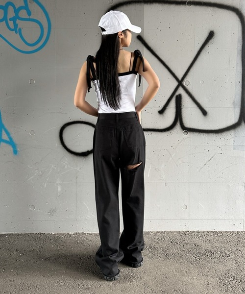 LVEU.(ラブユ.)の「【LVEU.】バックダメージデザインデニム / ダメージデニム ブラックデニム ストレートデニム ブラック(デニムパンツ・レディース・ブラック・FREE)」の18枚目の写真