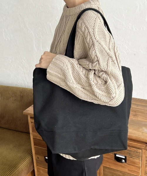 LIAN(リアン)の「2WAYキャンバスショルダーバッグ(ショルダーバッグ・レディース・オフホワイト/ブラック・FREE)」の11枚目の写真