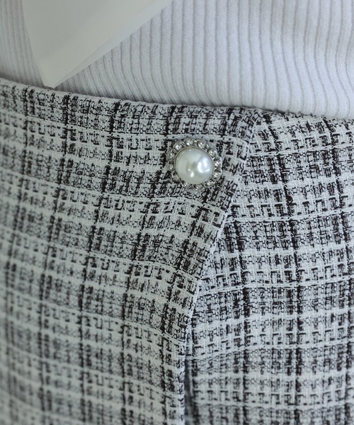 one after another NICE CLAUP（ワンアフターアナザーナイスクラップ）の「ビジューボタンスカパン　2023SS（その他パンツ・レディース・アイボリー系/ブラック/アイボリー/ホワイト系その他・FREE）」の17枚目の写真