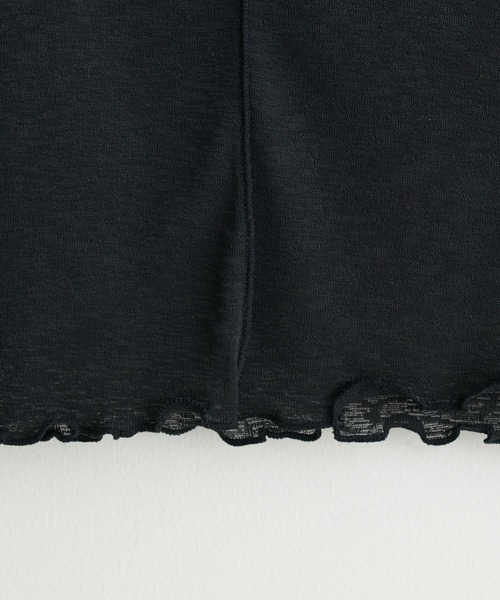 natural couture(ナチュラルクチュール)の「シアーネットハイネックプルオーバー(Tシャツ/カットソー・レディース・オフホワイト/オレンジ/グリーン/ブラック・FREE)」の15枚目の写真