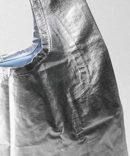 BAGGU（バグー）の「＜BAGGU＞メタリック シルバー ポケッタブルバッグ/BABY（エコバッグ/サブバッグ・レディース・シルバー・FREE）」の7枚目の写真