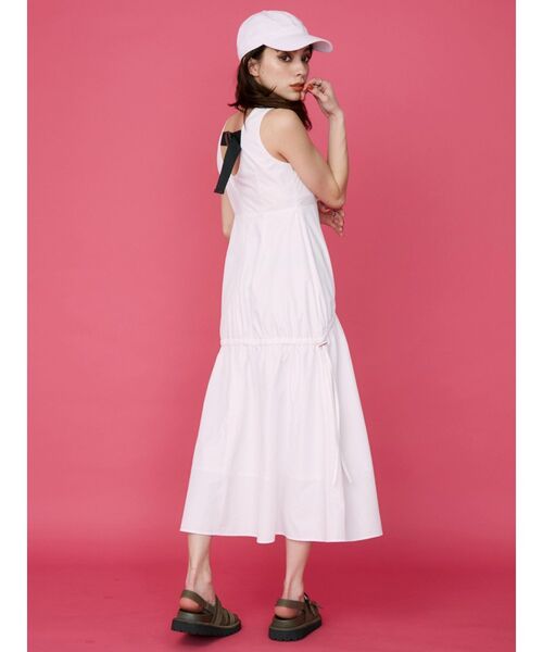 EVRIS（エヴリス）の「ドロストデザインロングワンピース（ワンピース・レディース・ブラック/ホワイト/カーキ・FREE）」の5枚目の写真