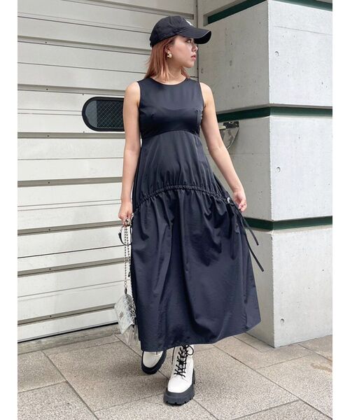 EVRIS（エヴリス）の「ドロストデザインロングワンピース（ワンピース・レディース・ブラック/ホワイト/カーキ・FREE）」の14枚目の写真