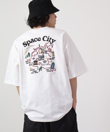 ルーズシルエット刺繍入り半袖Tシャツ