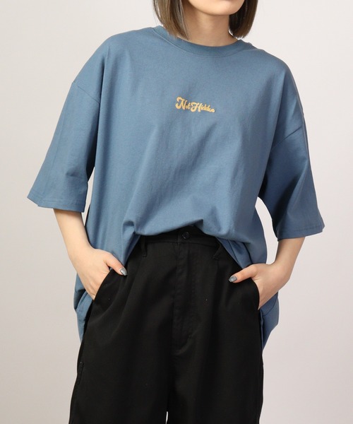 ATELANE(アテレーン)の「ルーズシルエット刺繍入り半袖Tシャツ(Tシャツ/カットソー・メンズ・ミント/ホワイト系その他2/ブラック系その他/ブルー/ブラック/アイボリー/ブラック系その他3/ホワイト系その他3/ホワイト/ホワイト系その他/テラコッタ/ブラック系その他2・M/L)」の12枚目の写真