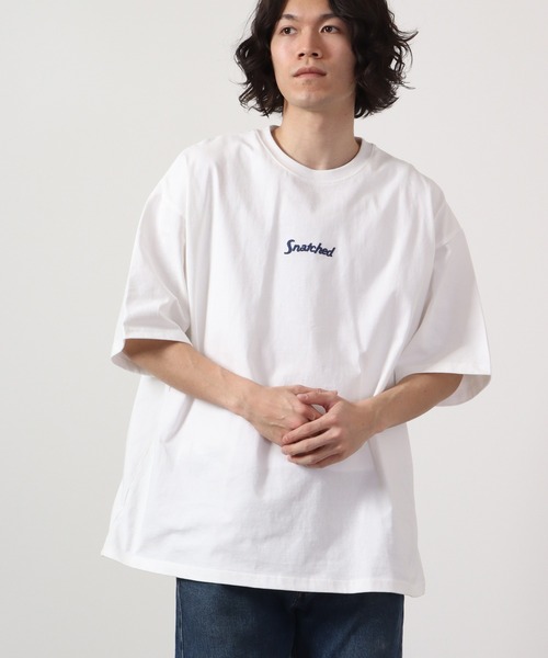 ATELANE(アテレーン)の「ルーズシルエット刺繍入り半袖Tシャツ(Tシャツ/カットソー・メンズ・ミント/ホワイト系その他2/ブラック系その他/ブルー/ブラック/アイボリー/ブラック系その他3/ホワイト系その他3/ホワイト/ホワイト系その他/テラコッタ/ブラック系その他2・M/L)」の18枚目の写真