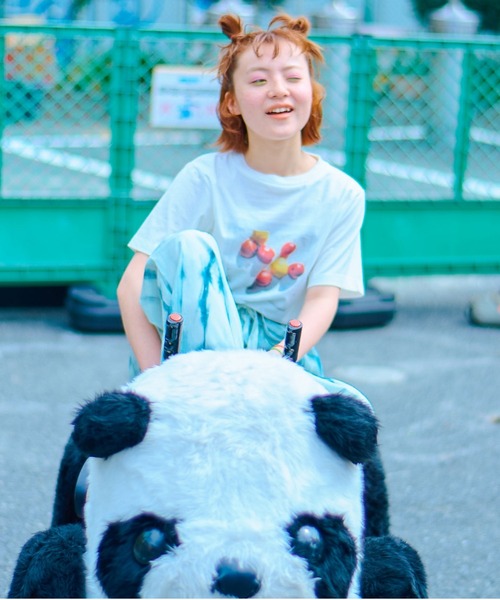 Kastane（カスタネ）の「【Yuri Hanamori コラボ】フォトTee（Tシャツ/カットソー・レディース・オレンジ/オフホワイト・FREE）」の3枚目の写真