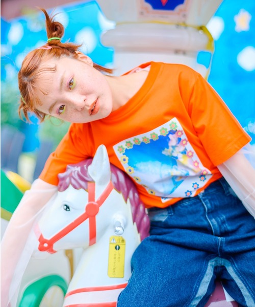 Kastane（カスタネ）の「【Yuri Hanamori コラボ】フォトTee（Tシャツ/カットソー・レディース・オレンジ/オフホワイト・FREE）」の18枚目の写真