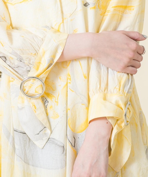 Torrazzo Donna(トラッゾドンナ)の「インド綿オイルプリントワンピース(ワンピース・レディース・イエロー・FREE)」の12枚目の写真