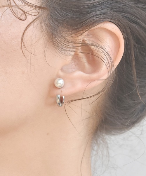 LHME（エルエイチエムイー）の「LHME パールキャッチピアス/ストレートフープ/サージカルステンレス316L（金属アレルギー対応）（ピアス（両耳用）・レディース・シルバー/ゴールド・ONE SIZE）」の11枚目の写真