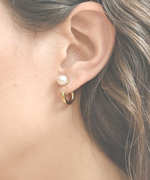 LHME（エルエイチエムイー）の「LHME パールキャッチピアス/ストレートフープ/サージカルステンレス316L（金属アレルギー対応）（ピアス（両耳用）・レディース・シルバー/ゴールド・ONE SIZE）」の13枚目の写真