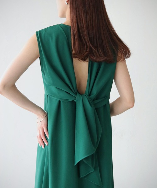 cheriella（シェリエラ）の「【cheriella】WEB限定バックデザインワンピース（ドレス・レディース・ブルー/ブラック/グリーン・M）」の19枚目の写真