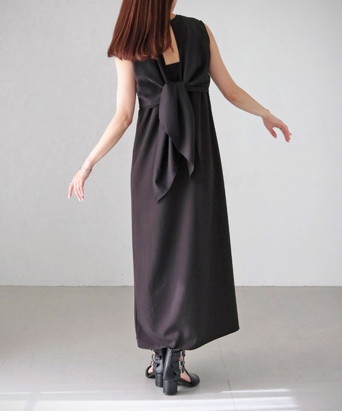 cheriella（シェリエラ）の「【cheriella】WEB限定バックデザインワンピース（ドレス・レディース・ブルー/ブラック/グリーン・M）」の15枚目の写真