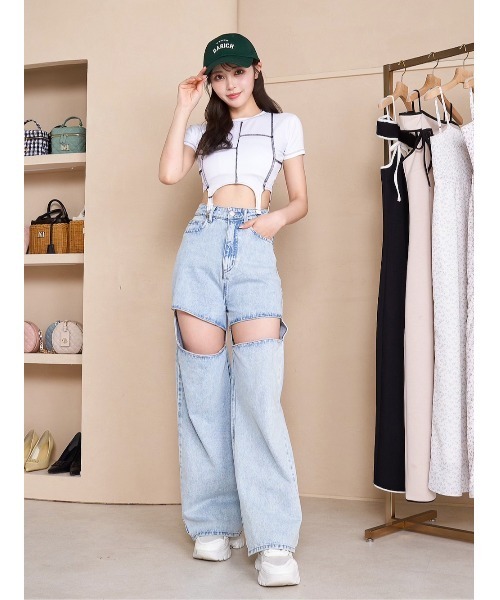 Darich（ダーリッチ）の「DモチーフクロップドTシャツ（Tシャツ/カットソー・レディース・ベージュ/ブラック/ホワイト・FREE）」の10枚目の写真