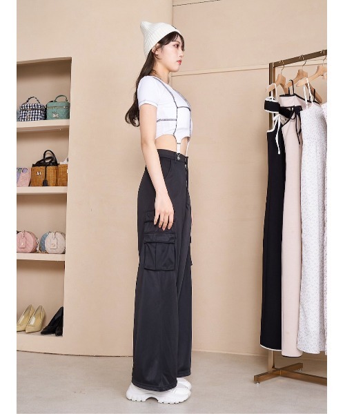 Darich（ダーリッチ）の「DモチーフクロップドTシャツ（Tシャツ/カットソー・レディース・ベージュ/ブラック/ホワイト・FREE）」の12枚目の写真