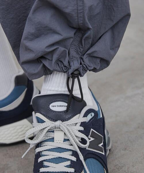 coen（コーエン）の「ルーズナイロンワッシャーイージーパンツ（セットアップ対応）（その他パンツ・メンズ・ブラック/ダークグレー・S/M/L/XL）」の5枚目の写真