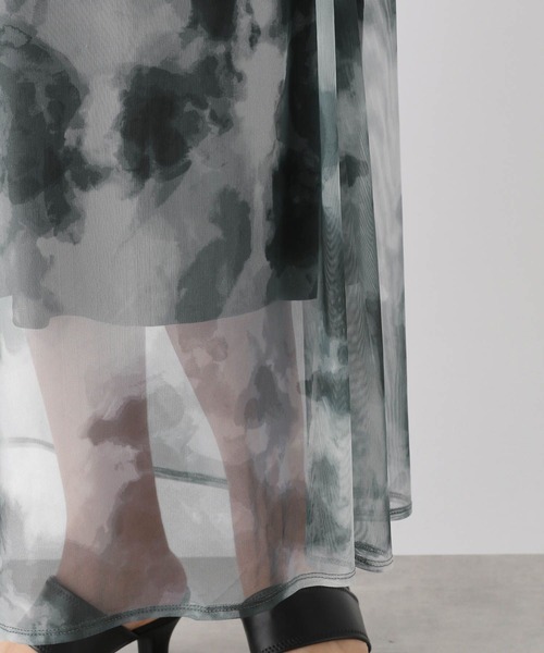 LEPSIM(レプシィム)の「ぼかし柄シアーノースリワンピース LEPSIM(レプシィム)の「ぼかし柄シアーノースリワンピース