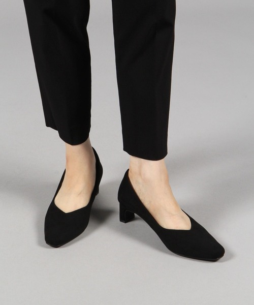 Elura（エルーラ）の「やわらか屈曲ヒールパンプス（パンプス・レディース・ブラック/グレー系その他4・LARGE/MEDIUM/SMALL）」の3枚目の写真