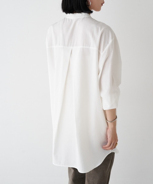 SHENERY（シーナリー）の「ピンタックチュニックシャツ（シャツ/ブラウス・レディース・オフホワイト/ブラウン・FREE）」の8枚目の写真