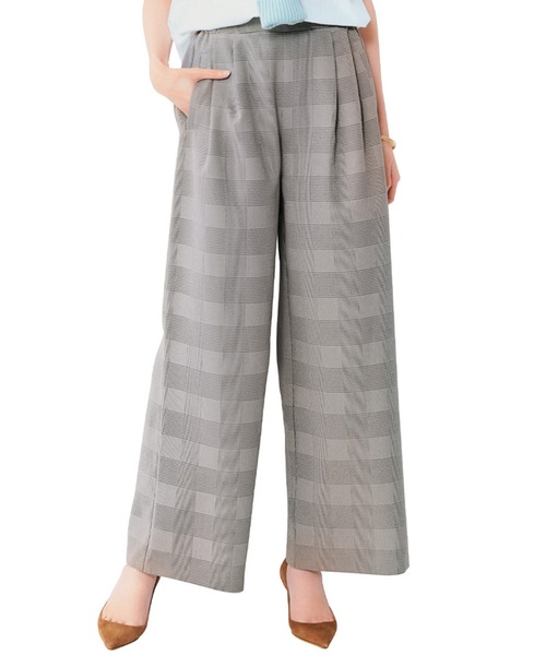 IEDIT（イディット）の「ＩＥＤＩＴ　らくしてきちんとキレイがかなう　大人のスマート見えタックワイドパンツ（その他パンツ・レディース・ブラック/ベージュ/グレー/ブラック×ホワイト・LARGE/X-LARGE/XX-LARGE/MEDIUM/SMALL）」の3枚目の写真