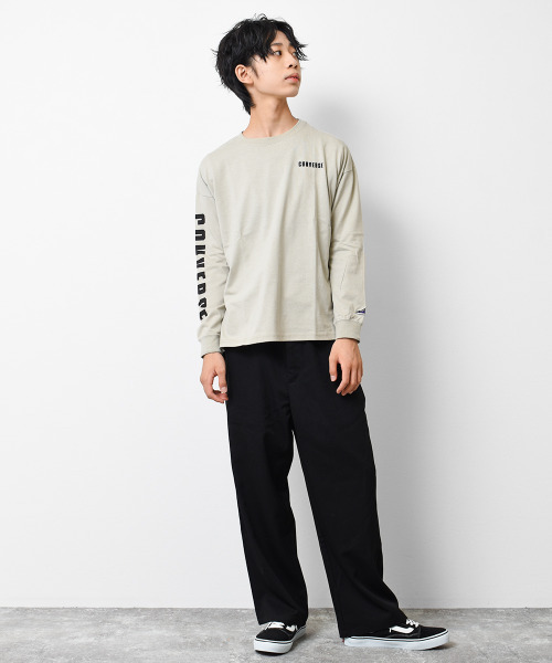 CONVERSE(コンバース)の「CONVERSE 別注袖ロゴプリントロングTシャツ(Tシャツ/カットソー・キッズ・ブラック/オフホワイト/グレイッシュベージュ・140/150/130/160)」の8枚目の写真