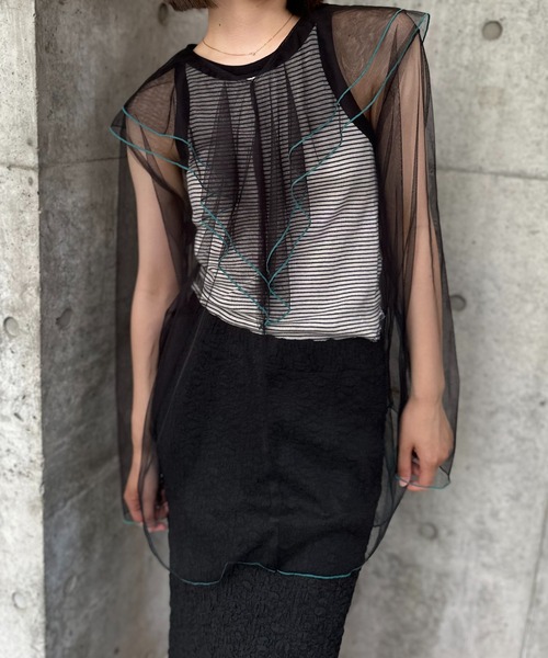 mi via loca（ミヴィアロカ）の「シアー配色ステッチチュールフリルブラウス（シャツ/ブラウス・レディース・グレー/ブラック/ブルーグリーン/オフホワイト・FREE）」の6枚目の写真