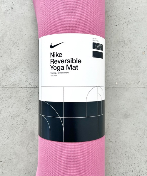 NIKE（ナイキ）の「NIKE(ナイキ)/トレーニングマット ヨガマット 4mm リバーシブル（スポーツグッズ・レディース・バイオレット/グレー/オレンジ/ピンク・FREE）」の14枚目の写真