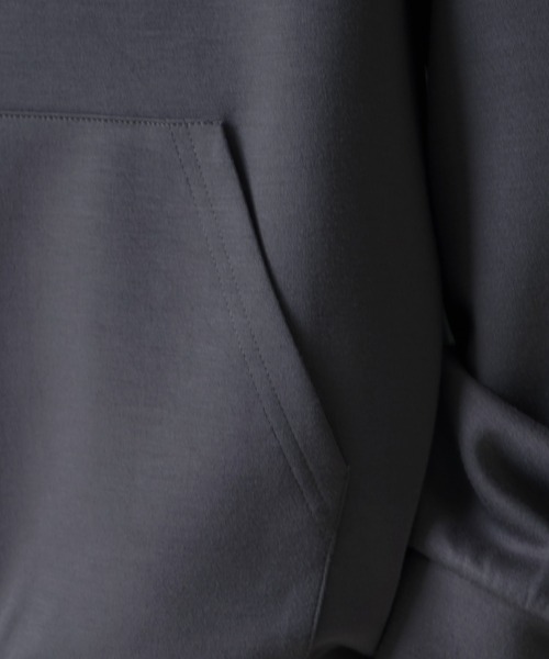 Confirm（コンファーム）の「ドレープとろみ ビッグシルエット ダンボールニット プルオーバーパーカー フーディー【Confirm】（パーカー・メンズ・ホワイト/ミント/ブラック/チャコールグレー・L/M）」の21枚目の写真