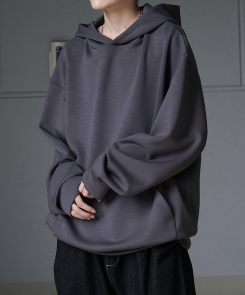 Confirm（コンファーム）の「ドレープとろみ ビッグシルエット ダンボールニット プルオーバーパーカー フーディー【Confirm】（パーカー・メンズ・ホワイト/ミント/ブラック/チャコールグレー・L/M）」の18枚目の写真