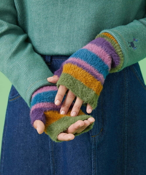 Jocomomola（ホコモモラ）の「フェイクファーアームウォーマー（手袋・レディース・グリーン/パープル・40）」の9枚目の写真