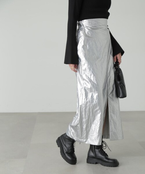 FREE'S MART(フリーズマート)の「◆箔プリントナロースカート(スカート・レディース・シルバー/ブラック・MEDIUM/SMALL)」の1枚目の写真