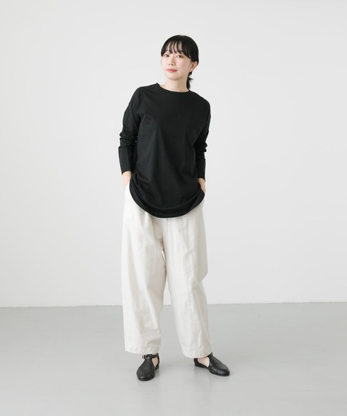 かぐれ(カグレ)の「オーガニックコットンラウンドカットソー(Tシャツ/カットソー・レディース・ブラック/オフホワイト・FREE)」の7枚目の写真