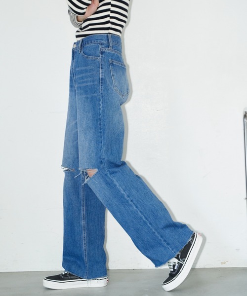 Auntie Rosa Holiday（アンティローザホリデー）の「スリットダメージストレートデニム / サイズ展開あり（デニムパンツ・レディース・ブルー/ライトブルー・X-SMALL/SMALL/MEDIUM）」の4枚目の写真