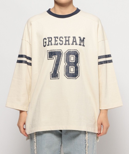 LOWRYS FARM（ローリーズファーム）の「ナンバリングTシャツ 107459（Tシャツ/カットソー・レディース・レッド/チャコールグレー/アイボリー・FREE）」の4枚目の写真