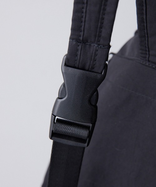 ear PAPILLONNER（イアパピヨネ）の「《ロクヨンクロス使用/A4サイズ対応》2wayリュック（バックパック/リュック・レディース・ピンク/ブラック・FREE）」の10枚目の写真