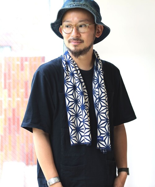 BEAMS JAPAN(ビームス ジャパン)の「CHAORAS / スポーツ 手ぬぐい 其の二(バンダナ/スカーフ・メンズ・インディゴブルー/オフホワイト/ブラック/ブラウン/ピンク/レッド/グリーン・ONE SIZE)」の2枚目の写真