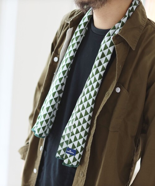 BEAMS JAPAN(ビームス ジャパン)の「CHAORAS / スポーツ 手ぬぐい 其の二(バンダナ/スカーフ・メンズ・インディゴブルー/オフホワイト/ブラック/ブラウン/ピンク/レッド/グリーン・ONE SIZE)」の4枚目の写真