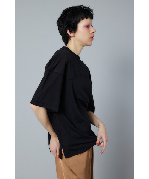 HeRIN.CYE（ヘリンドットサイ）の「Sheer half sleeve Tshirt　シアーハーフスリーブTシャツ（テーラードジャケット・レディース・ライトブルー/ブラック/レッド/ライトイエロー・FREE）」の5枚目の写真