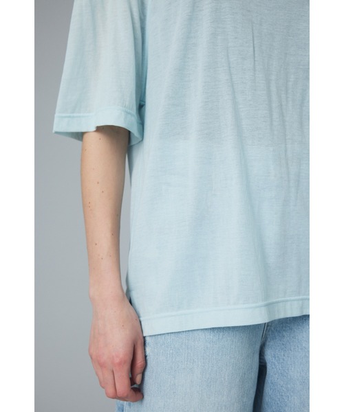 HeRIN.CYE（ヘリンドットサイ）の「Sheer half sleeve Tshirt　シアーハーフスリーブTシャツ（テーラードジャケット・レディース・ライトブルー/ブラック/レッド/ライトイエロー・FREE）」の12枚目の写真