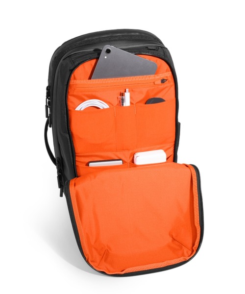 Aer(エアー)の「Aer(エアー)Tech Pack 3 X-Pac AER-39015 正規商品(バックパック/リュック・メンズ・ブラック・F)」の8枚目の写真