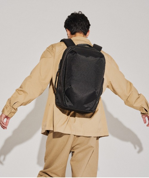Aer(エアー)の「Aer(エアー)Tech Pack 3 X-Pac AER-39015 正規商品(バックパック/リュック・メンズ・ブラック・F)」の16枚目の写真