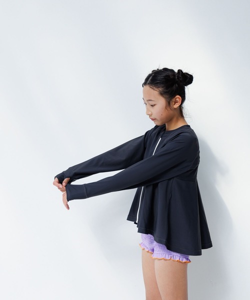 LOWRYS FARM（ローリーズファーム）の「ラッシュガードG　 105955（水着・キッズ・グリーン/チャコールグレー/ピンク・110cm/120cm/130cm/140cm/150cm）」の22枚目の写真