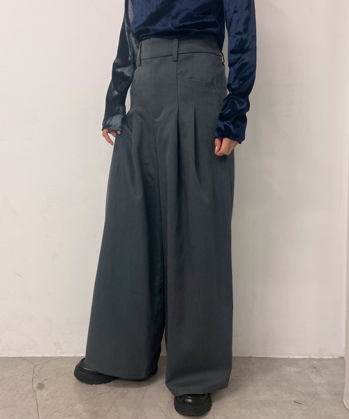 byYOUANCE（バイユアンス）の「ポケット切り替えタックスラックスパンツ（スラックス・レディース・ブラック/グレー・SMALL/MEDIUM）」の13枚目の写真