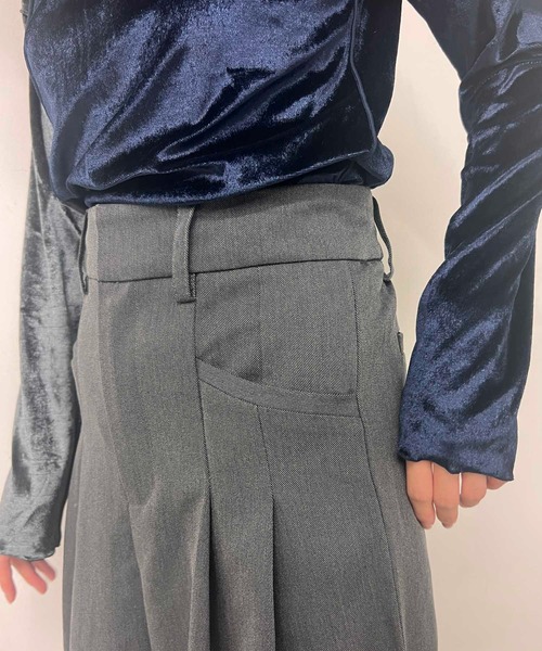 byYOUANCE（バイユアンス）の「ポケット切り替えタックスラックスパンツ（スラックス・レディース・ブラック/グレー・SMALL/MEDIUM）」の15枚目の写真