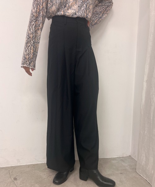 byYOUANCE（バイユアンス）の「ポケット切り替えタックスラックスパンツ（スラックス・レディース・ブラック/グレー・SMALL/MEDIUM）」の7枚目の写真