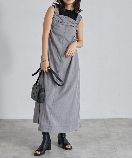 each（イーチ）の「ショルダーギャザージャンパースカート（ジャンパースカート・レディース・ライトグリーン/グレー/ブラック・FREE）」の3枚目の写真