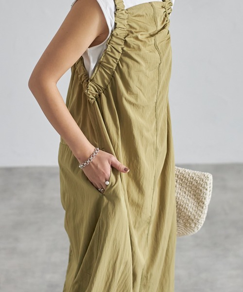 each（イーチ）の「ショルダーギャザージャンパースカート（ジャンパースカート・レディース・ライトグリーン/グレー/ブラック・FREE）」の12枚目の写真